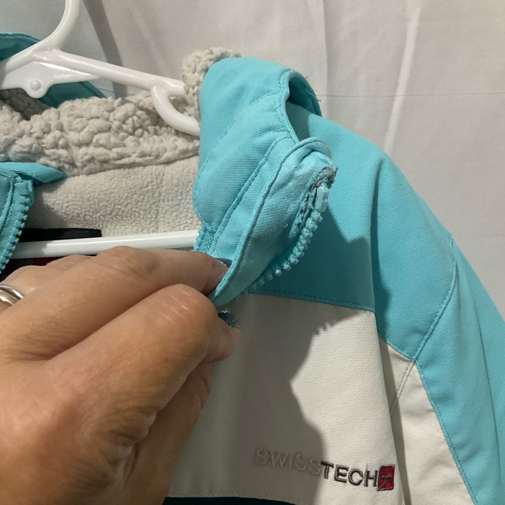 Swiss Tech Girls Winter Coat Double Zipper Size 4/5 XS/XCH Blue/White/Green - Picture 15 of 16